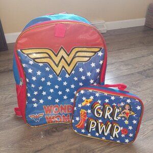 Wonder Woman backpack & lunchbox